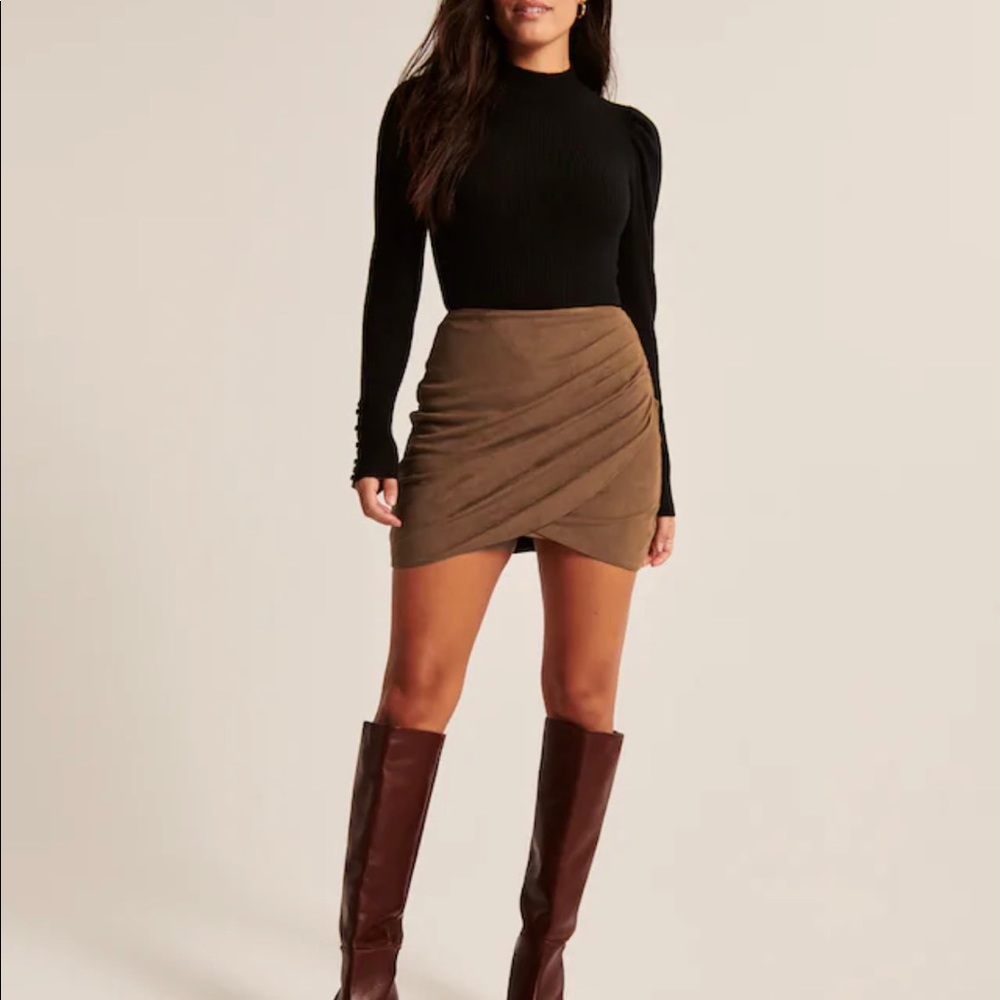 Suede skirt